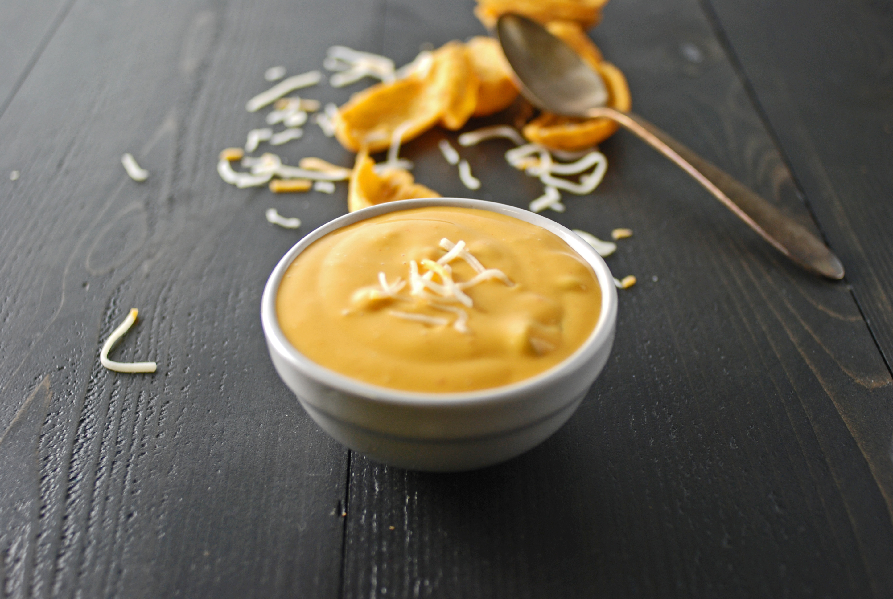 Quick Amazing Chile Con Queso Dip